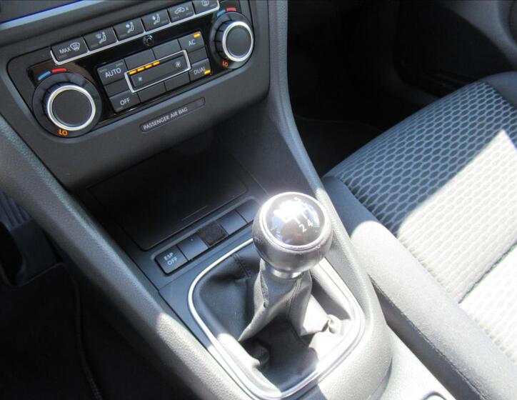 Volkswagen Golf 12