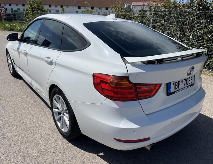 BMW Řada 3 8