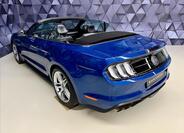Ford Mustang 6