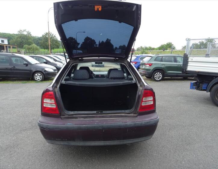 Škoda Octavia 14