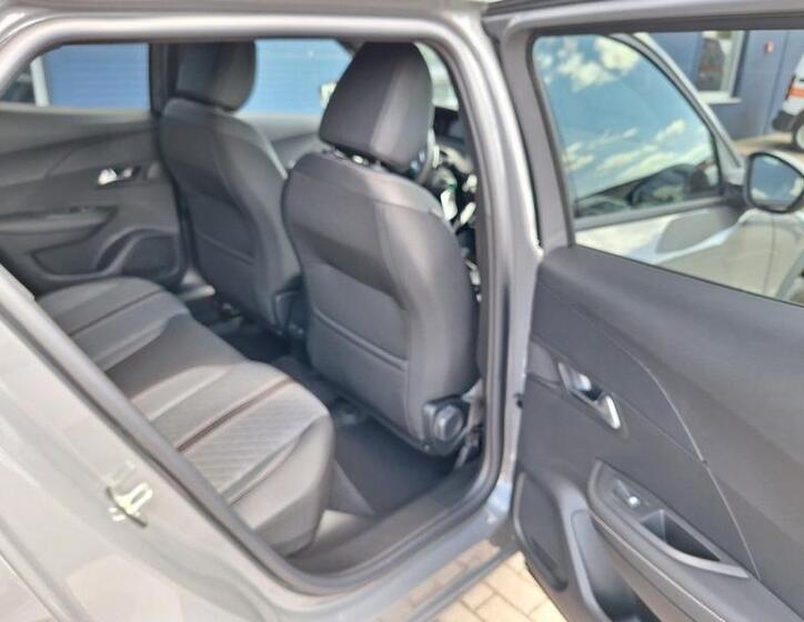 Peugeot 2008 16