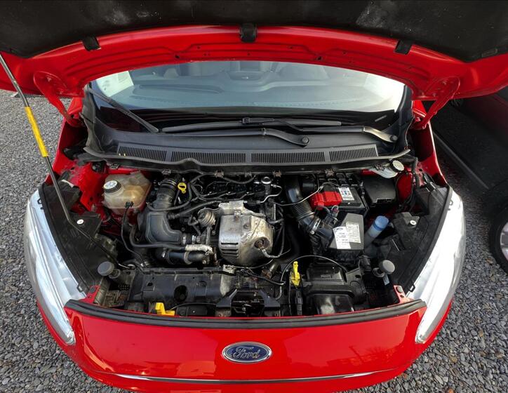 Ford Tourneo Courier 10