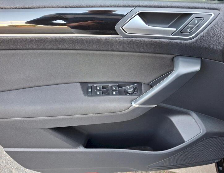 Volkswagen Touran 33