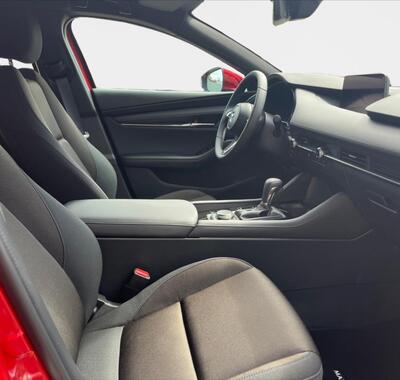 Mazda 3 14
