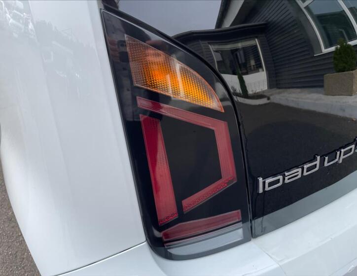 Volkswagen up! 18