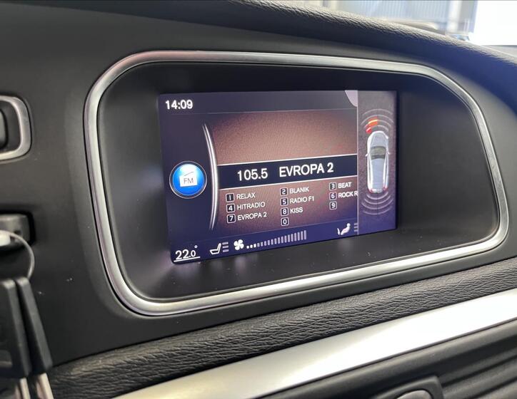 Volvo V40 8