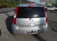 Mitsubishi Colt 5