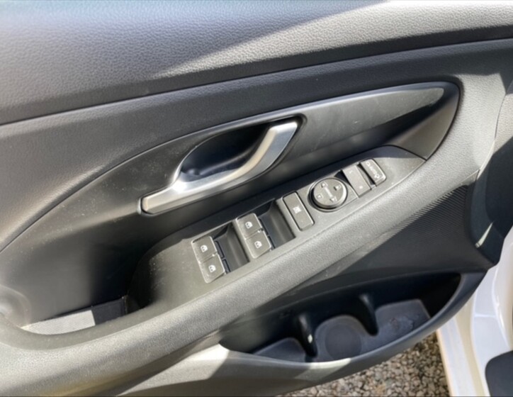 Hyundai i30 11