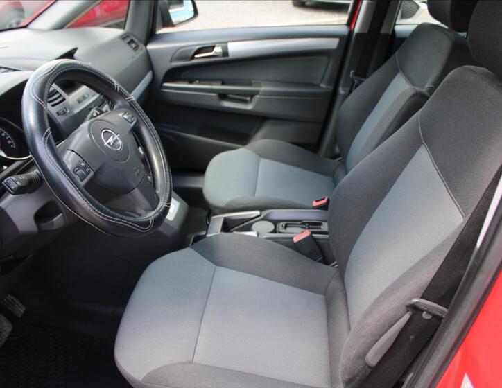 Opel Zafira 9