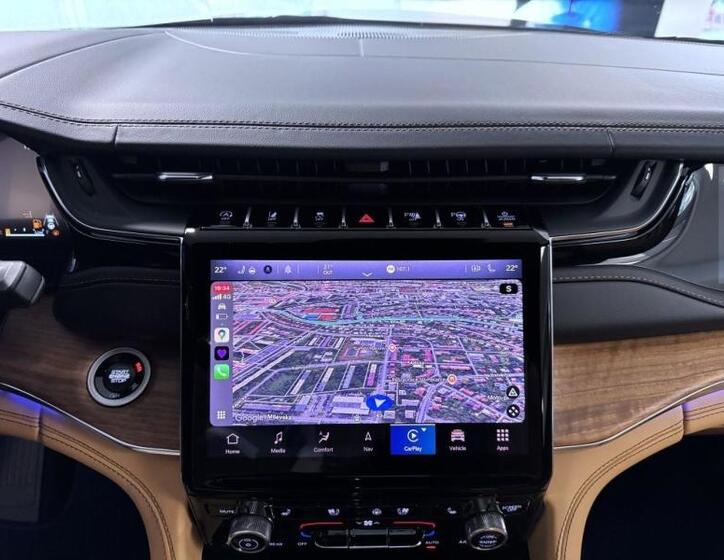 Jeep Grand Cherokee 16