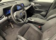 BMW iX1 6