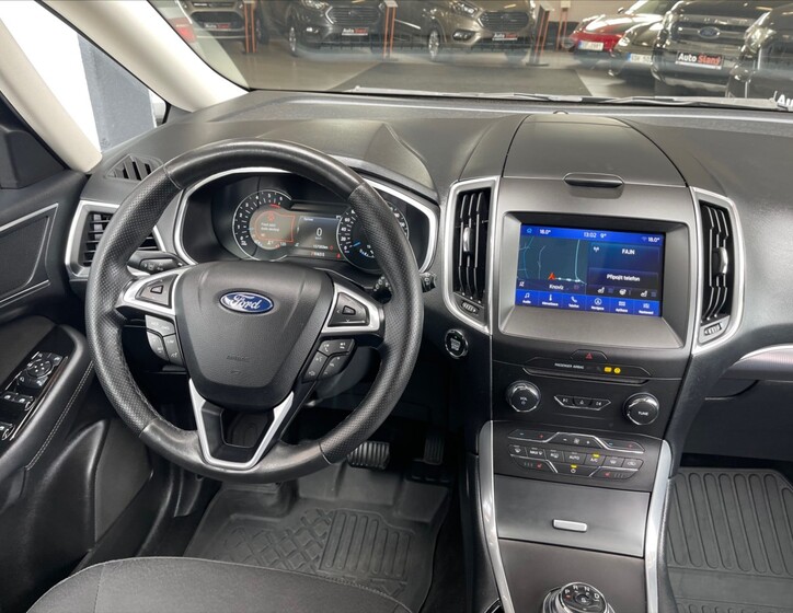 Ford Galaxy 14