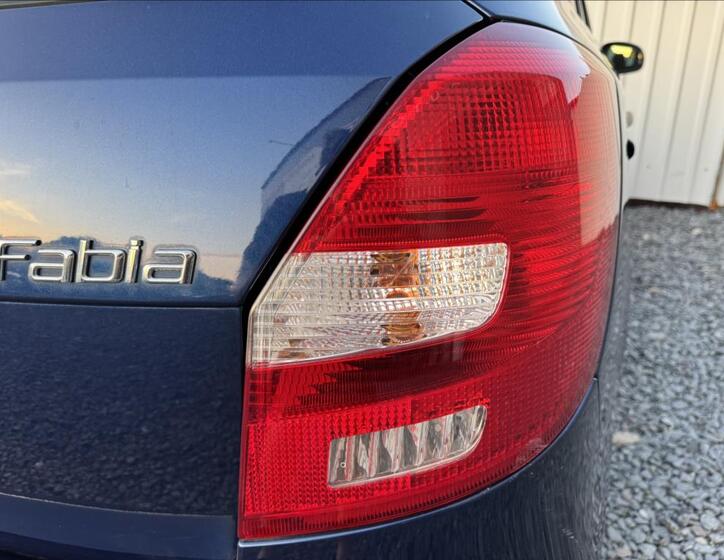 Škoda Fabia 16