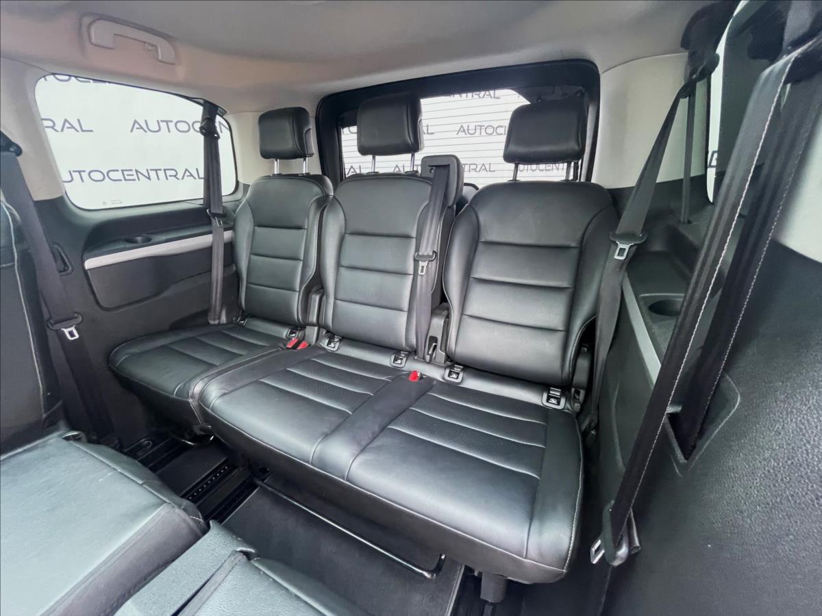 Peugeot Traveller