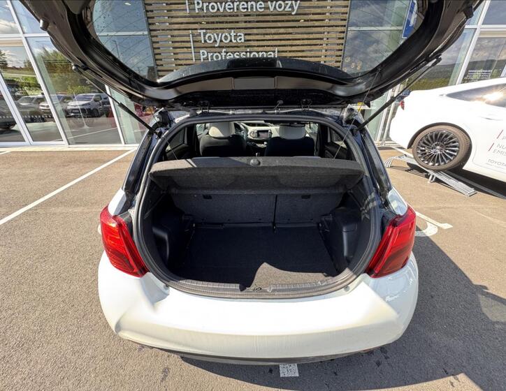 Toyota Yaris 11