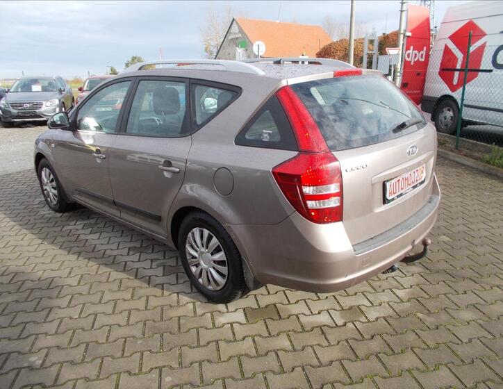 KIA Ceed 11