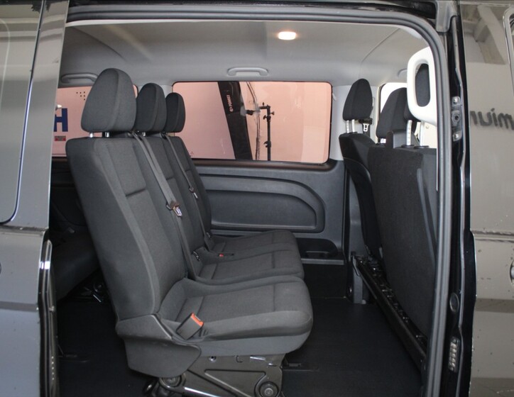 Mercedes-Benz Vito 7
