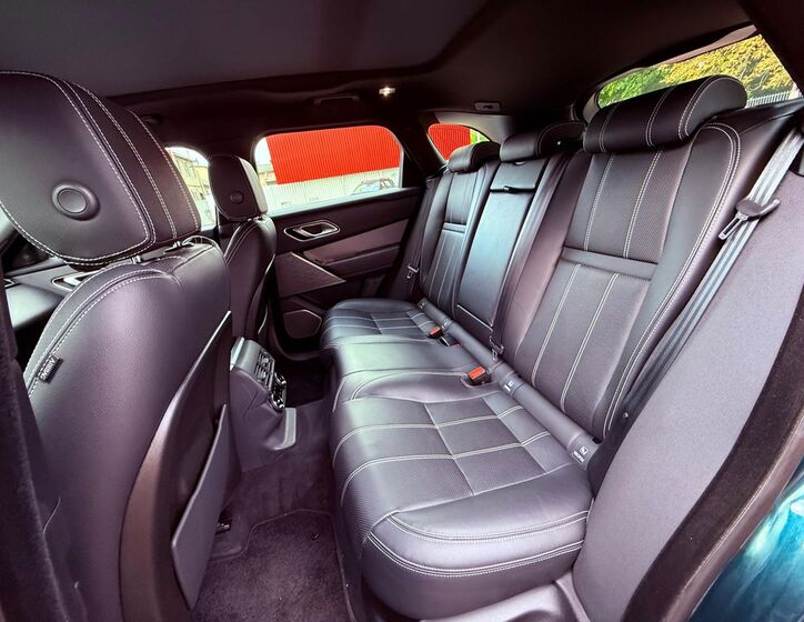 Land Rover Range Rover Velar 13