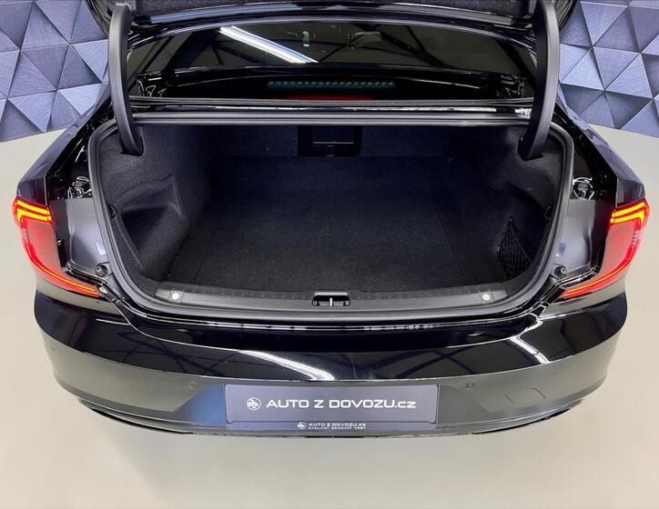 Volvo S90 23