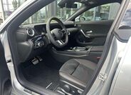 Mercedes-Benz CLA 9