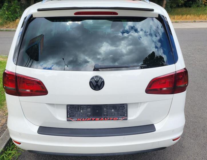 Volkswagen Sharan 8