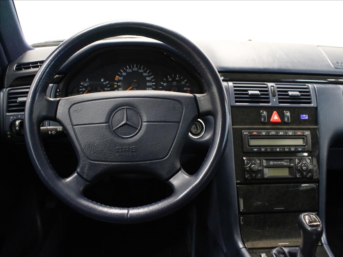 Mercedes-Benz Třídy E