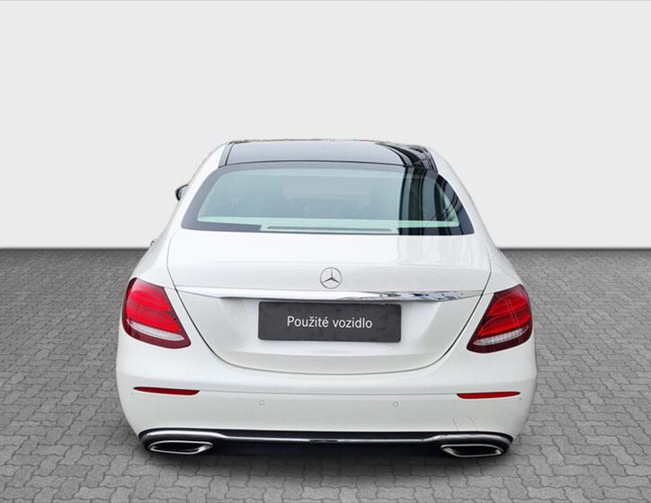 Mercedes-Benz Třídy E 4
