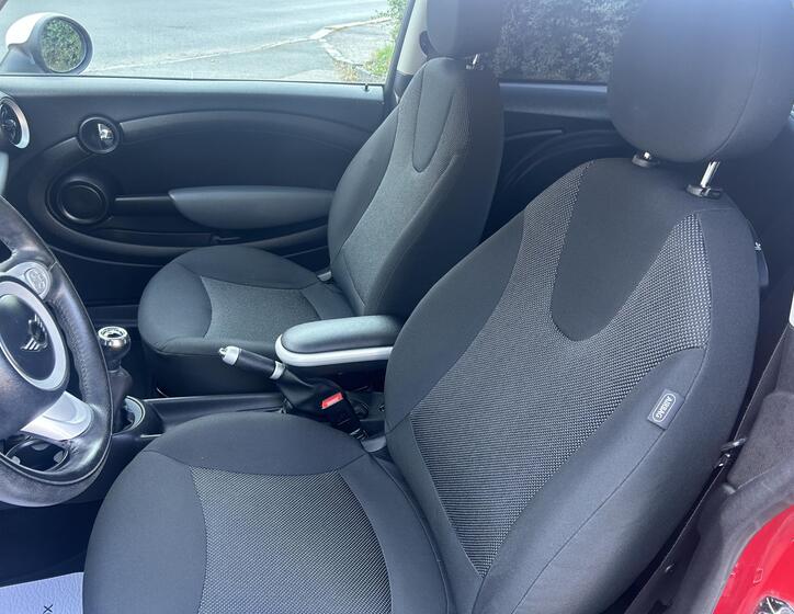 Mini Cooper 24