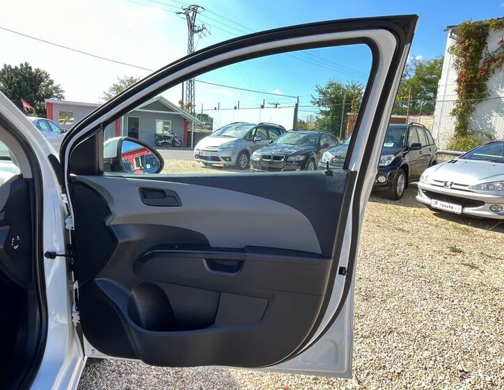 Chevrolet Aveo 16