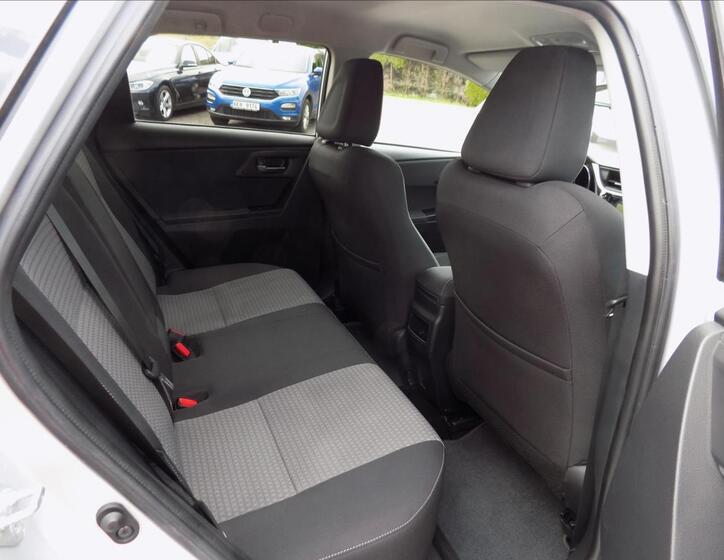 Toyota Auris 27