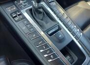 Porsche Macan 37