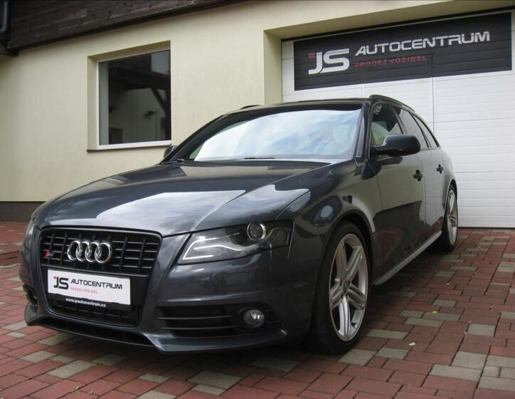 Audi S4 1