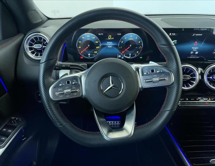 Mercedes-Benz GLB 10
