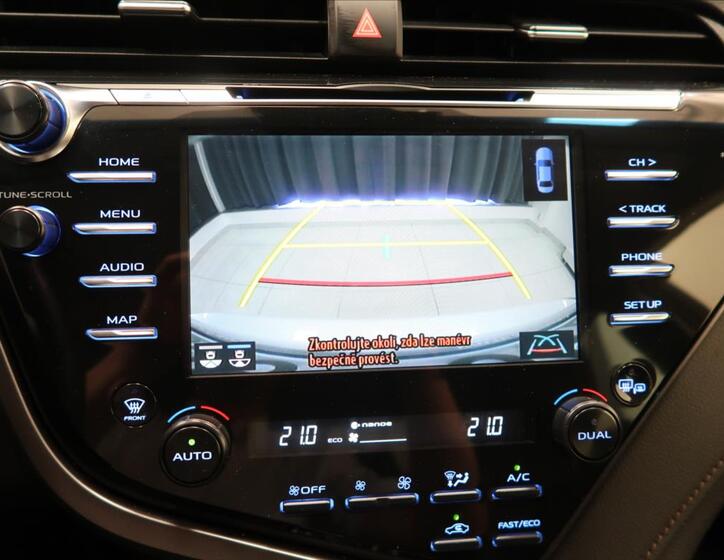 Toyota Camry 19
