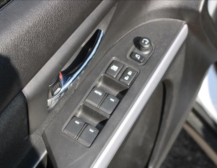 Suzuki SX4 S-Cross 14