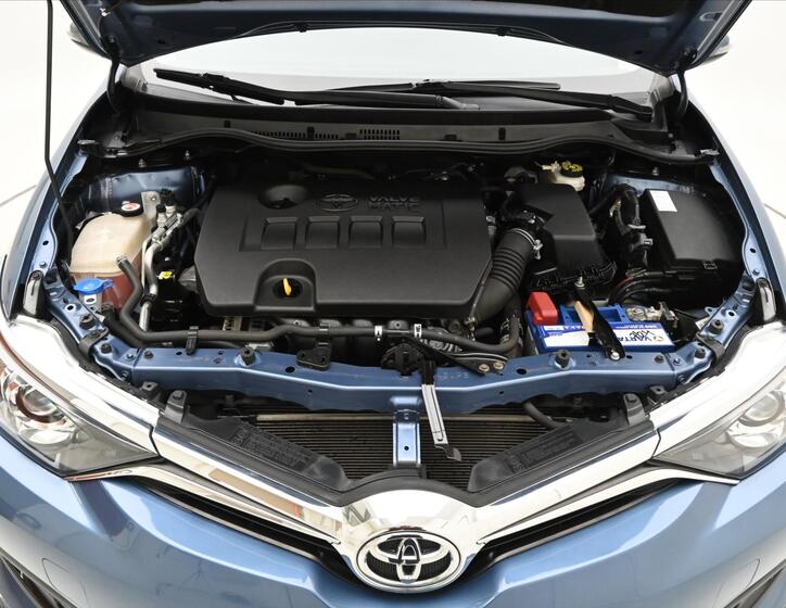 Toyota Auris 9