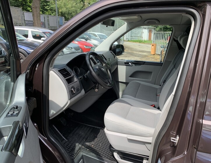 Volkswagen Caravelle 14
