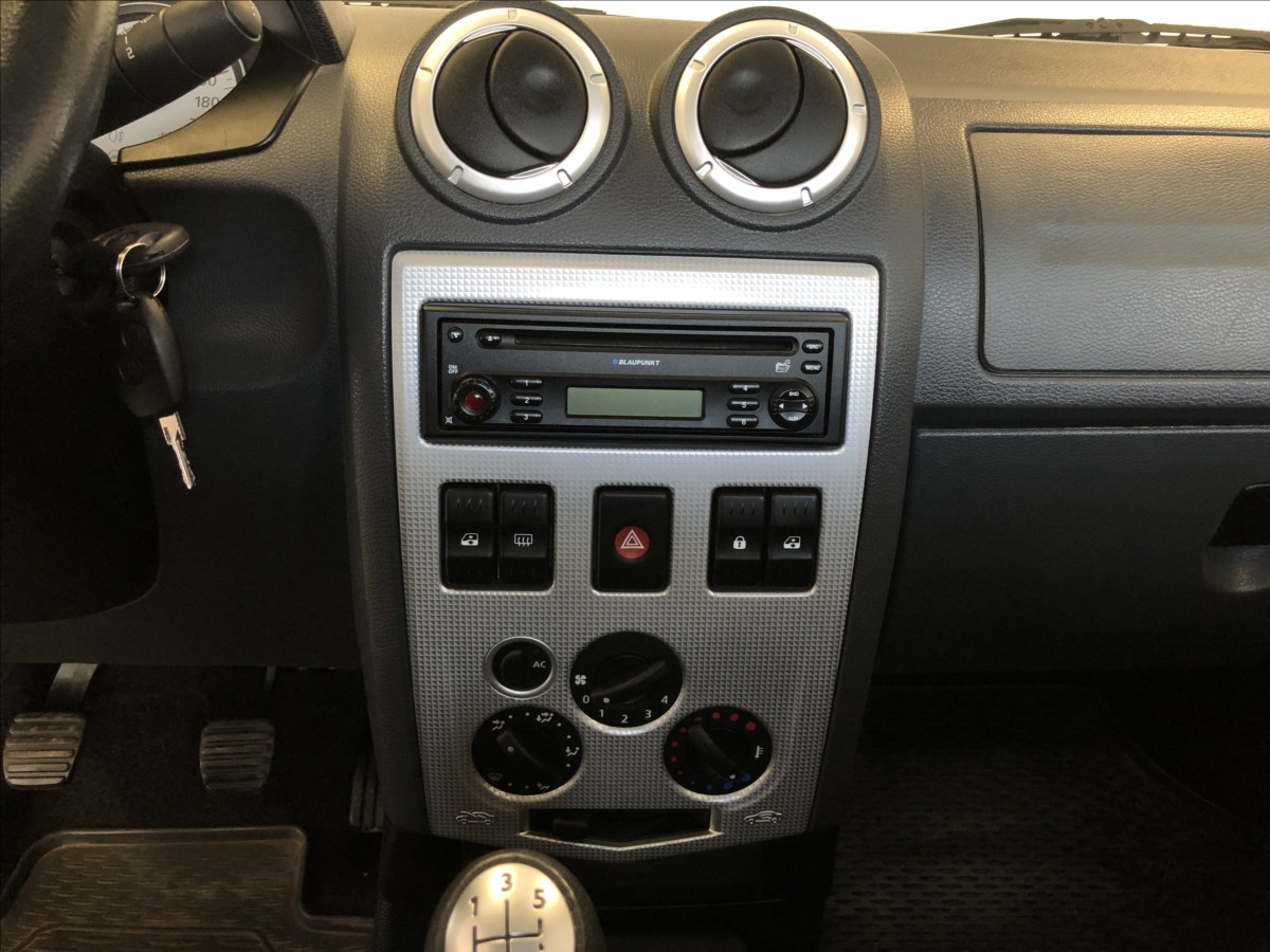 Dacia Logan