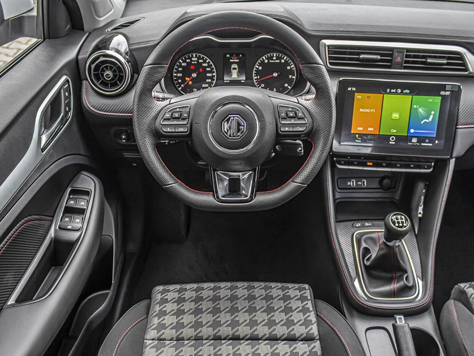 MG ZS 16
