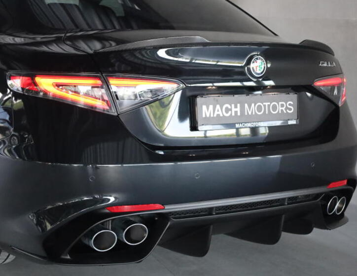 Alfa Romeo Giulia 6
