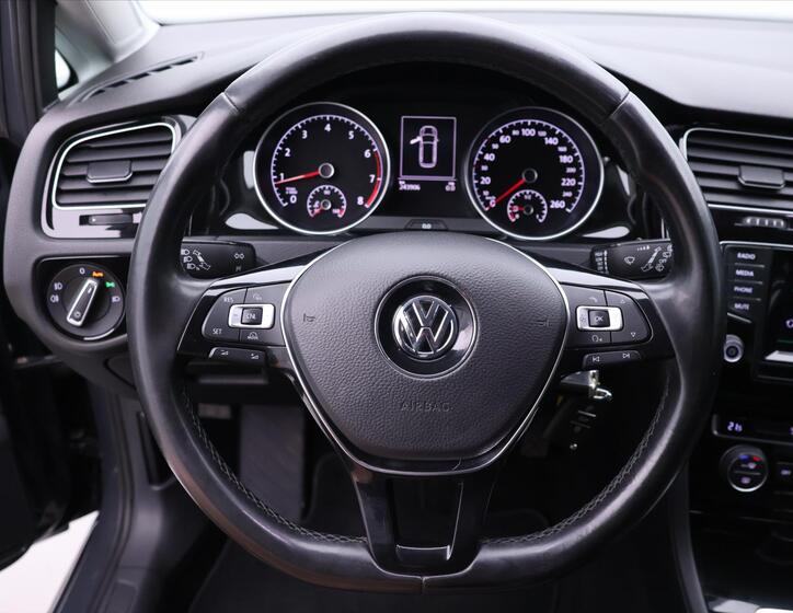 Volkswagen Golf 19