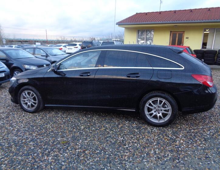 Mercedes-Benz CLA 4