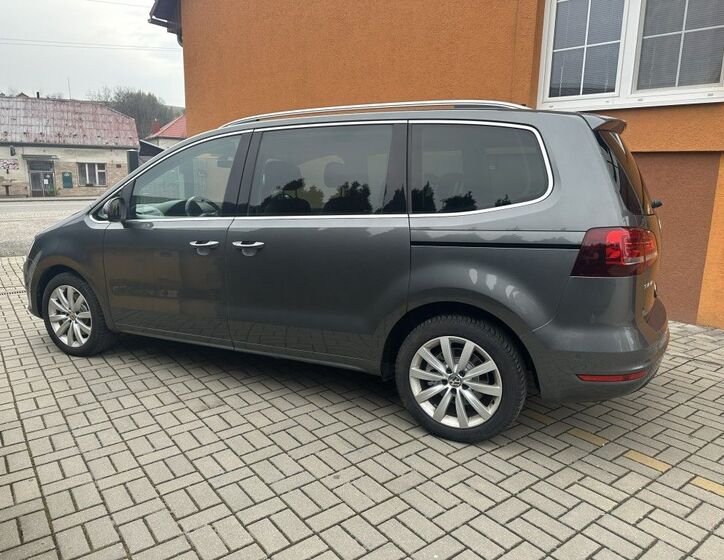 Volkswagen Sharan 9