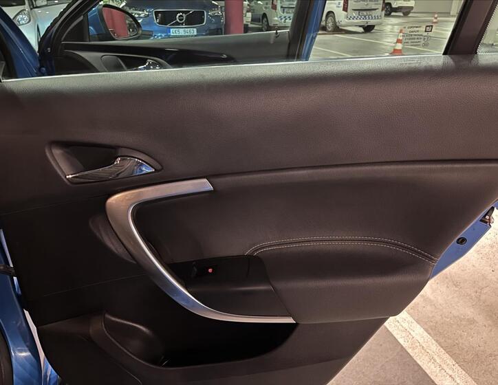 Opel Insignia 24