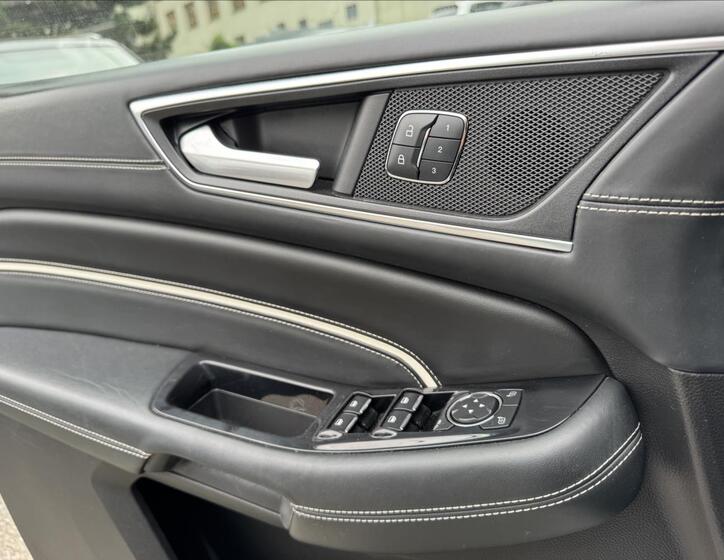 Ford S-MAX 31