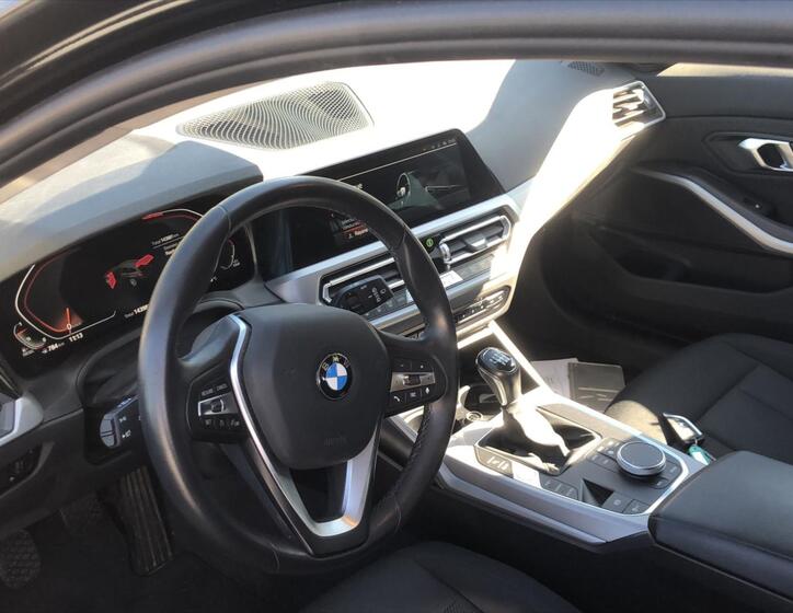 BMW Řada 3 2