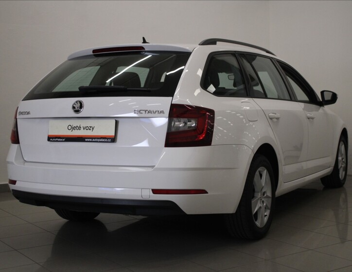 Škoda Octavia 3