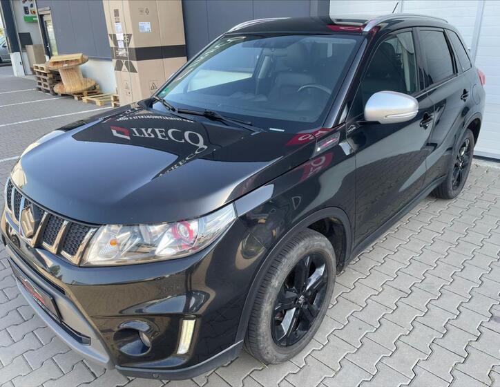 Suzuki Vitara 1