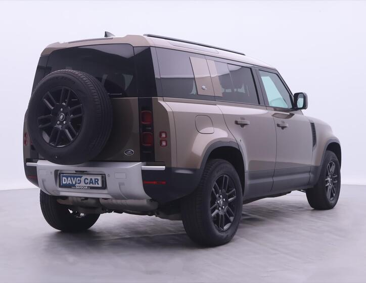 Land Rover Defender 7