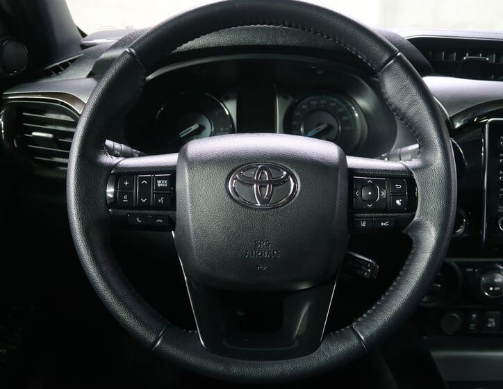 Toyota Hilux 15